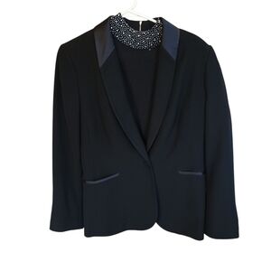 Calvin Klein Black Women's Blazer with Satin Lapels